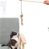 Varita-de-madera-colorida-con-plumas-para-gato-y-gatito-interactivo