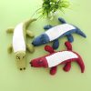 peluche-cocodrilo-para-perro-verde-azul-rojo