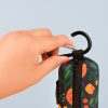 Dispensador-de-bolsas-para-perro-con-mosquetón