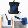 bolsa-azul-para-premios-perro-práctica