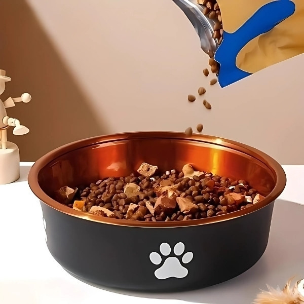 comedero-comida-para-perros-marrón--croquetas